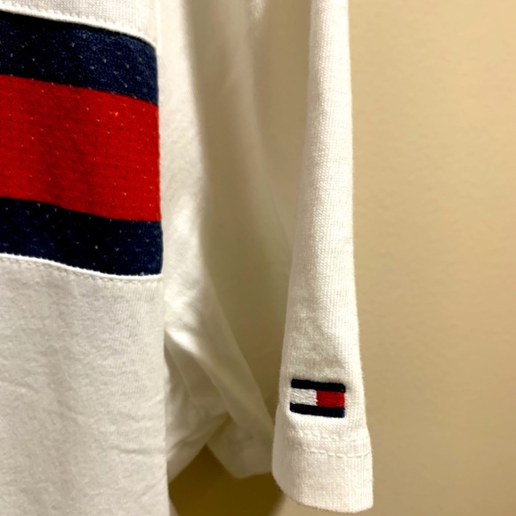 Tommy Hilfiger White Graphic Logo Tee Size L - Picture 4 of 7